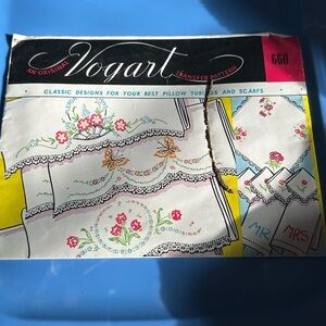 Vintage Vogart Transfer Pattern. Classic Designs For Your Best Pillow